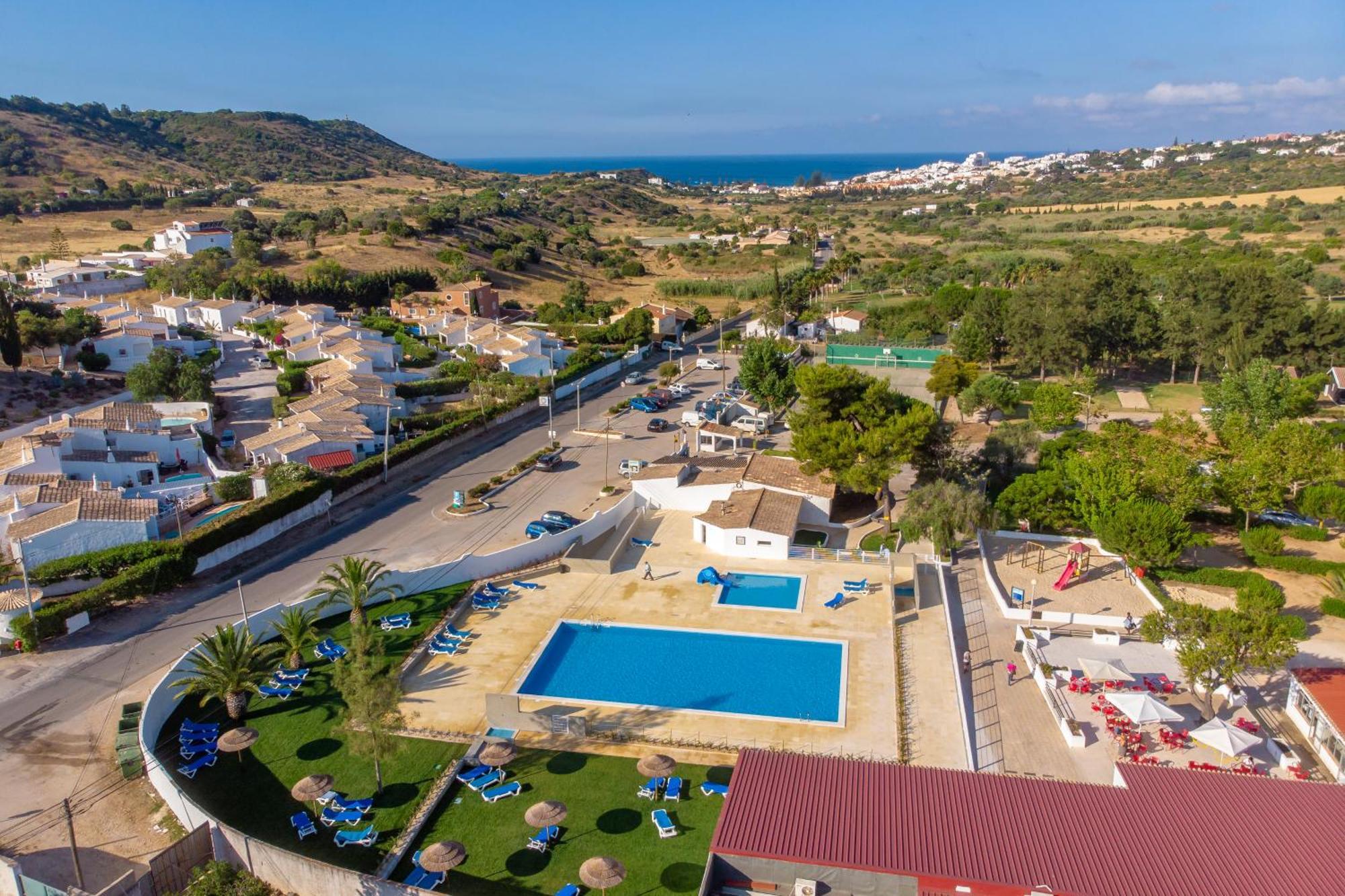 Parque De Campismo Orbitur Valverde Luz Buitenkant foto